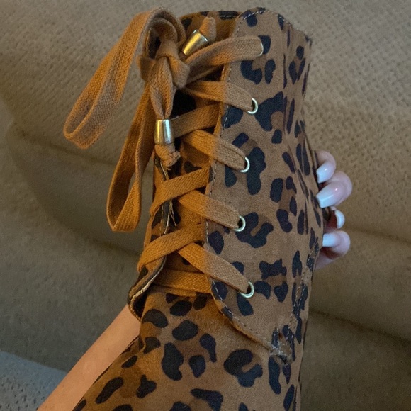 Cheetah ankle booties - Picture 6 of 6